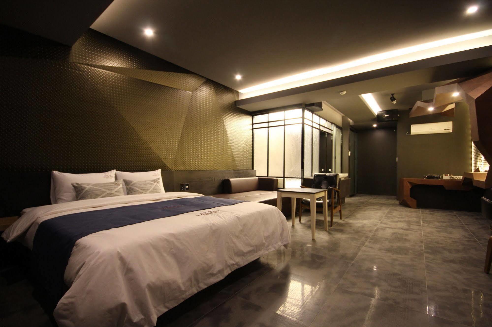 The Club Hotel Seomyeon Pusan Zewnętrze zdjęcie