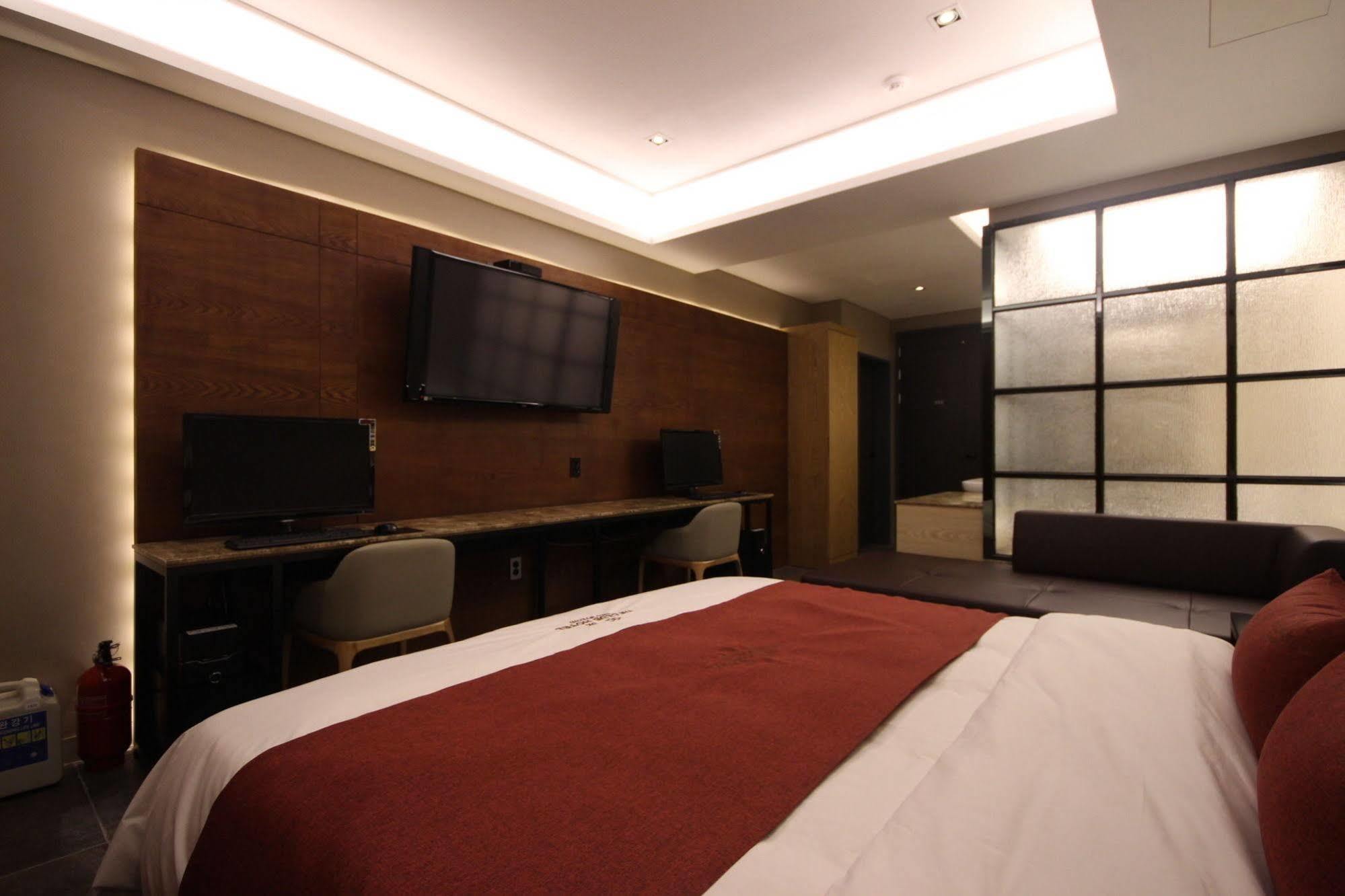 The Club Hotel Seomyeon Pusan Zewnętrze zdjęcie
