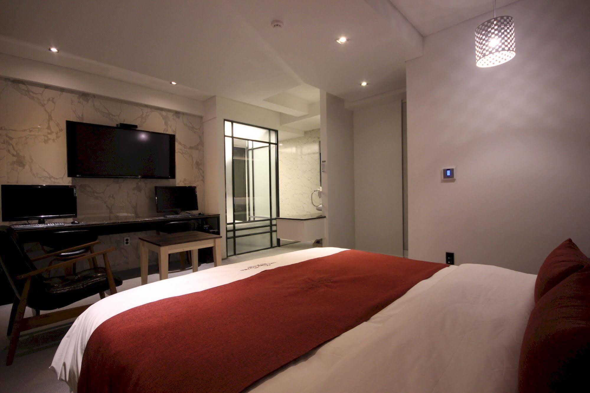 The Club Hotel Seomyeon Pusan Zewnętrze zdjęcie
